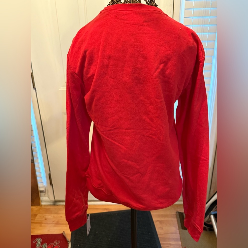 Kohl's Red Tinsel Wreath sweatshirt Size L - Picture 2 of 4